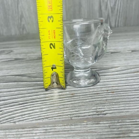 Vintage clear Glass Hen Chicken Egg Cup Holder made in France 2.75 “ figurine - Picture 3 of 7